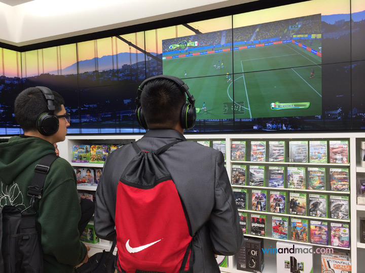 小編逛了很久,還是覺得Microsoft Store最受歡迎的是Xbox試玩位置。