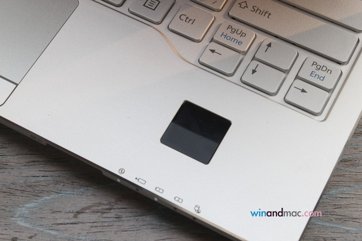 fujitsu-lifebook-s935-hongkong-10