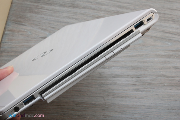 fujitsu-lifebook-s935-hongkong-4