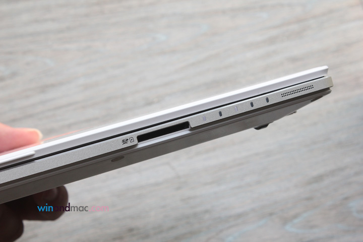 fujitsu-lifebook-s935-hongkong-8