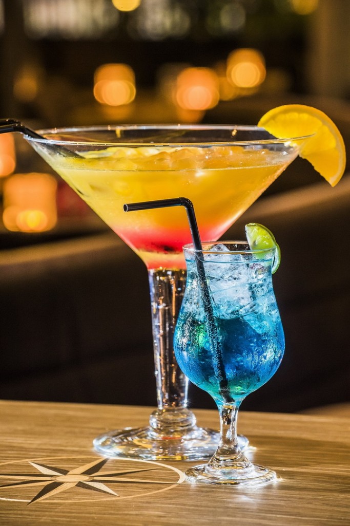 Stormies Yoho Mall_Group Shot_Jumbo Drinks and Coctail Drinks