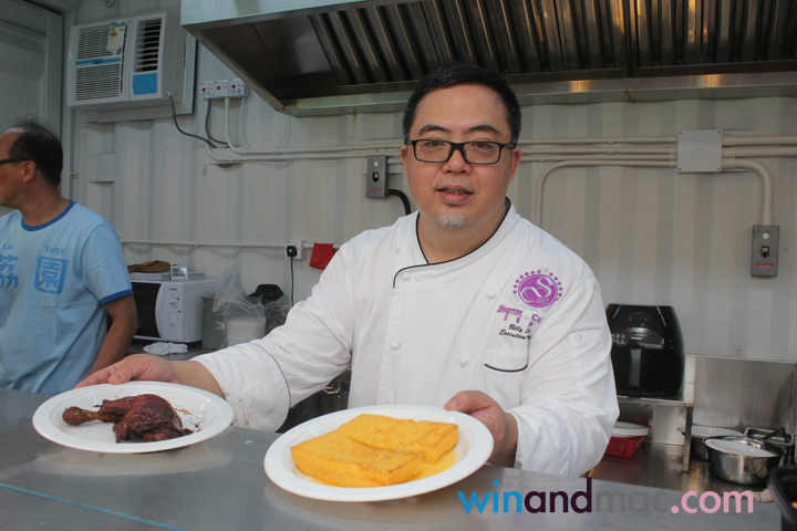 lai-yuen-park-eating-3