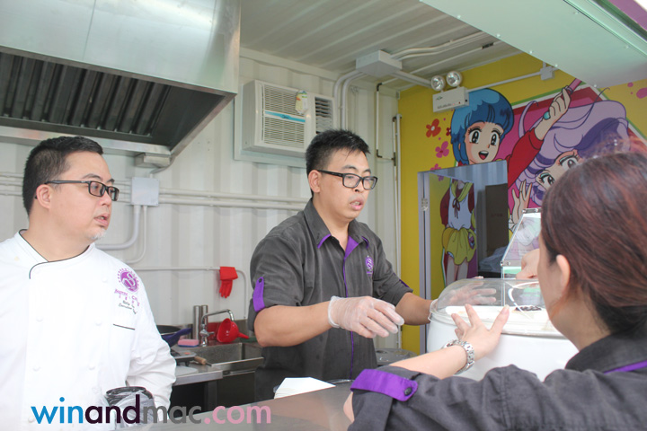 lai-yuen-park-eating-4