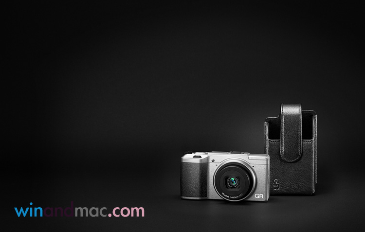 ricoh-GRII_Silver-Display