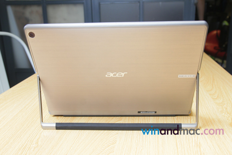 acer-swith-alpha-12-2