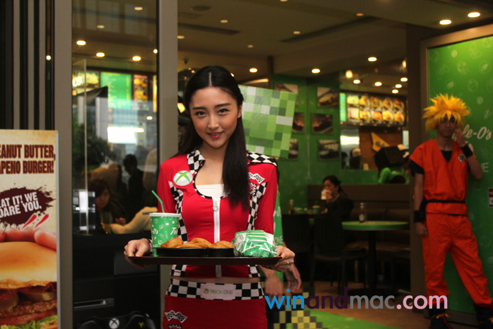 triple-o-xbox-one-hongkong-3