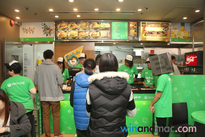 triple-o-xbox-one-hongkong-4