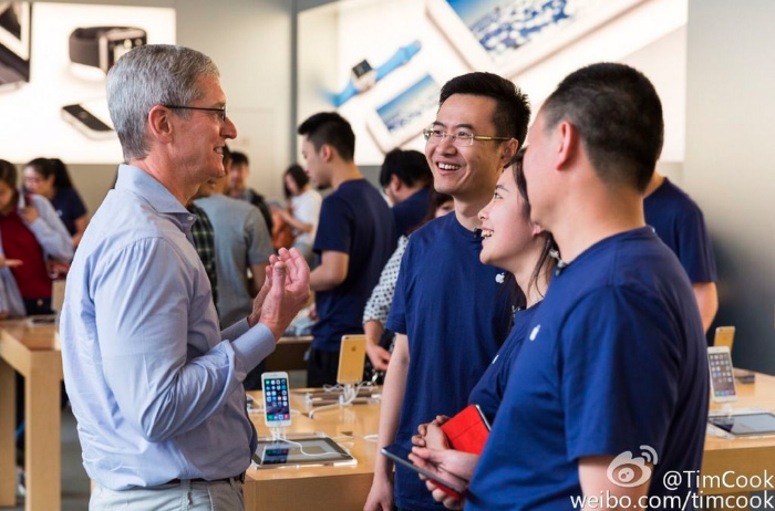 tim-cook-china-tour-05