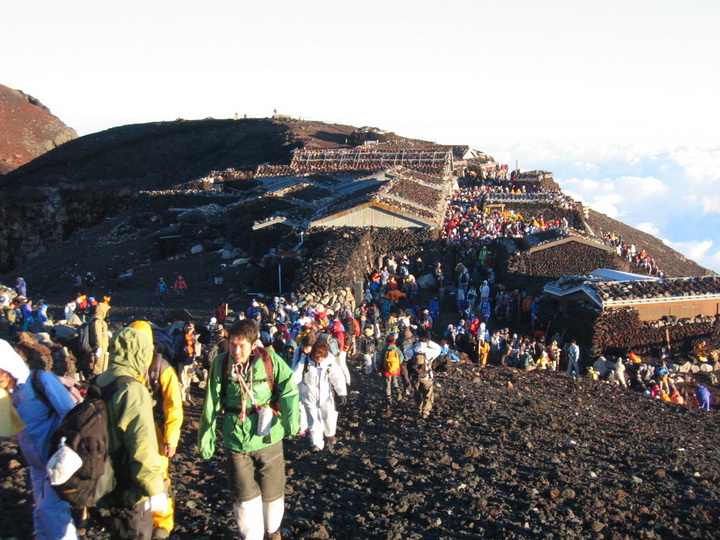 Mt_Fuji_Summit