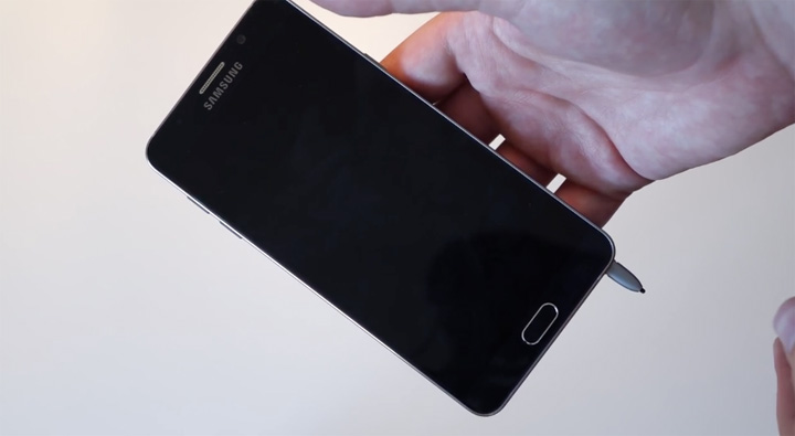 Samsung Galaxy Note 5 Design Flaw