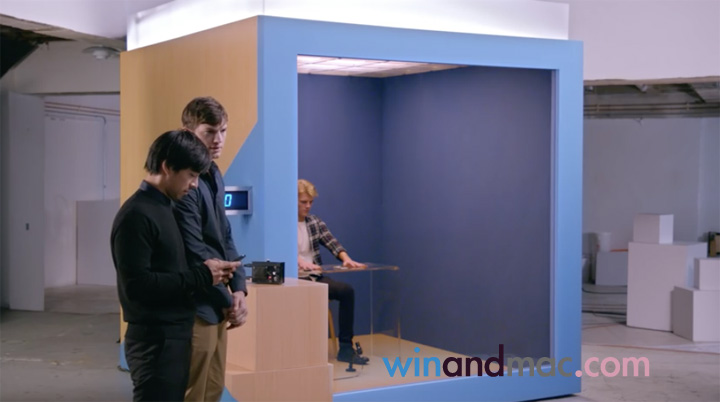 Ashton Kutcher Motorola Phone test